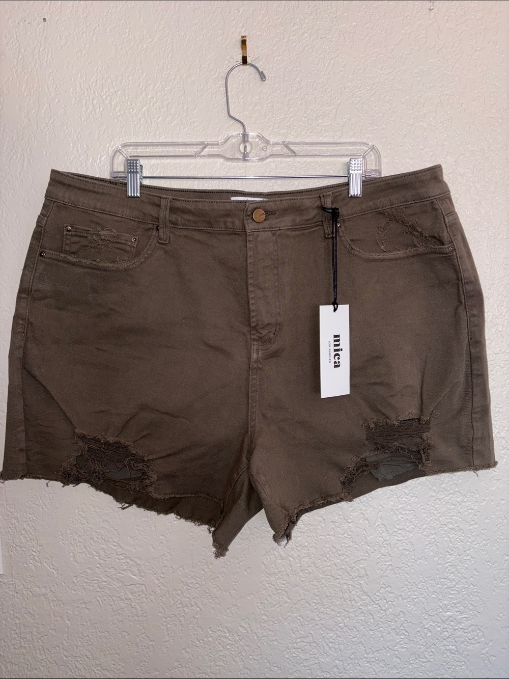 #m226 - NWT - Mica Olive Distressed High-Rise Women’s Shorts- 3X